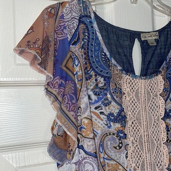 LIVE and Let Live short sleeved boho blouse with lace details size large - Picture 6 of 9